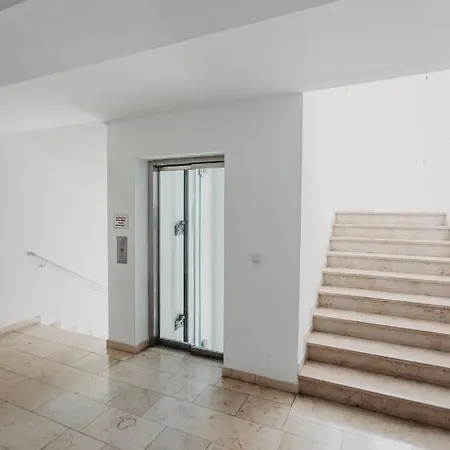 Apartment Traber Im Herzen Leipzigs Balkon Parkplatz