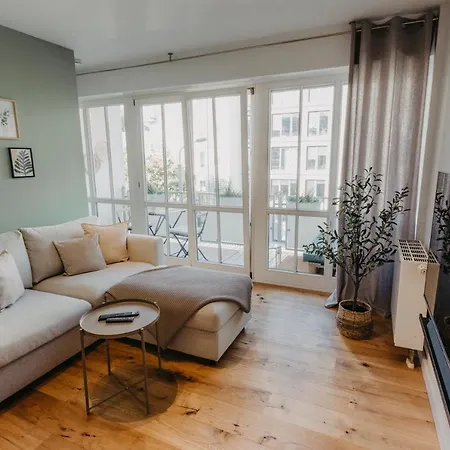 Apartment Traber Im Herzen Leipzigs Balkon Parkplatz